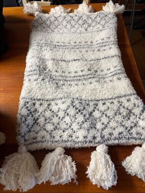 Plush White & Gray Tassel Decorative Pillow Cover